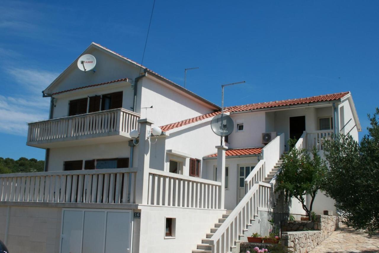 Apartments With A Parking Space Jezera, Murter - 5079 Esterno foto